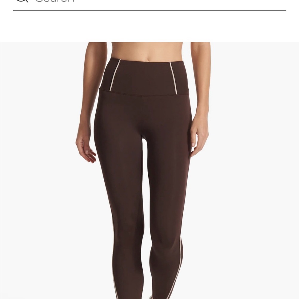 Vuori SET NWT Evolve Lunar Matching Set in Mahogany.